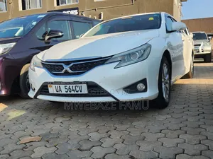 Toyota Mark X 2012