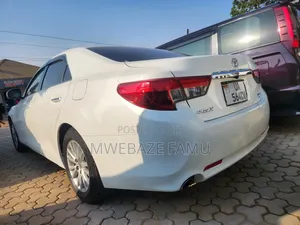 Toyota Mark X 2012