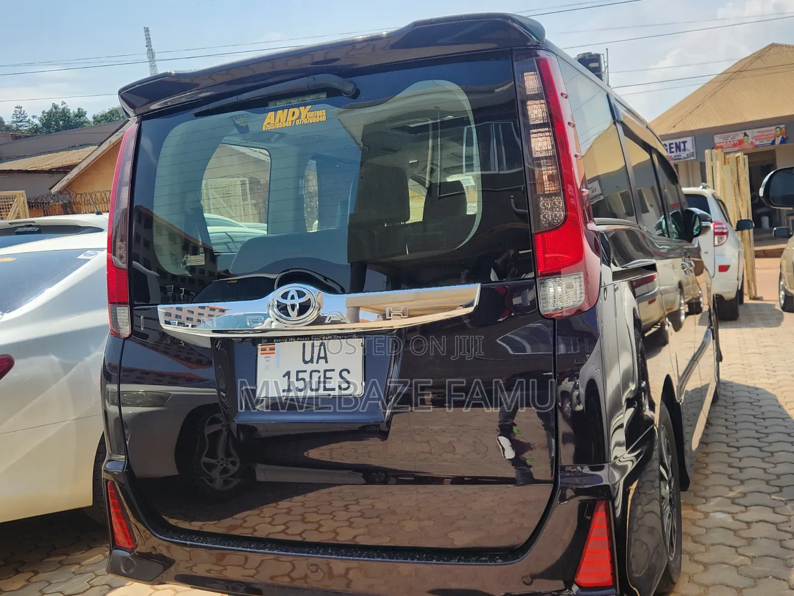 Toyota Noah 2015 Black