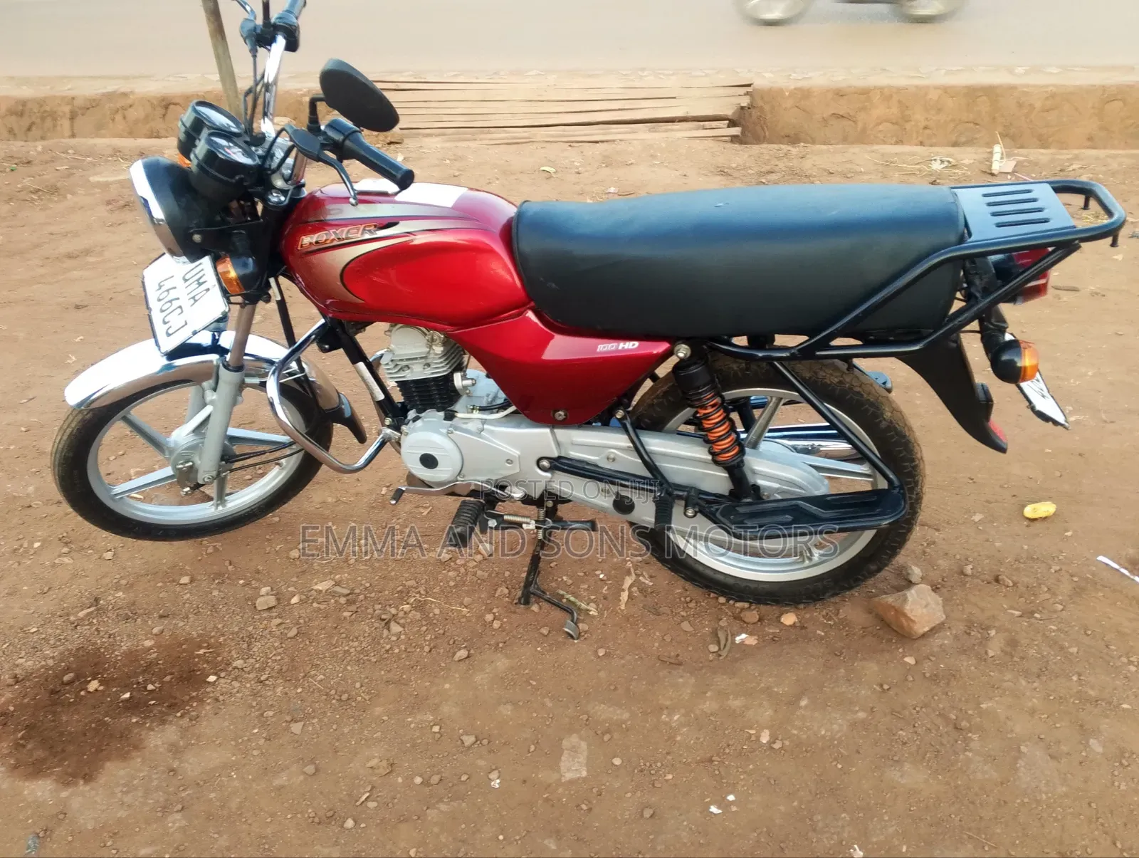Bajaj Boxer 100 2025 Red