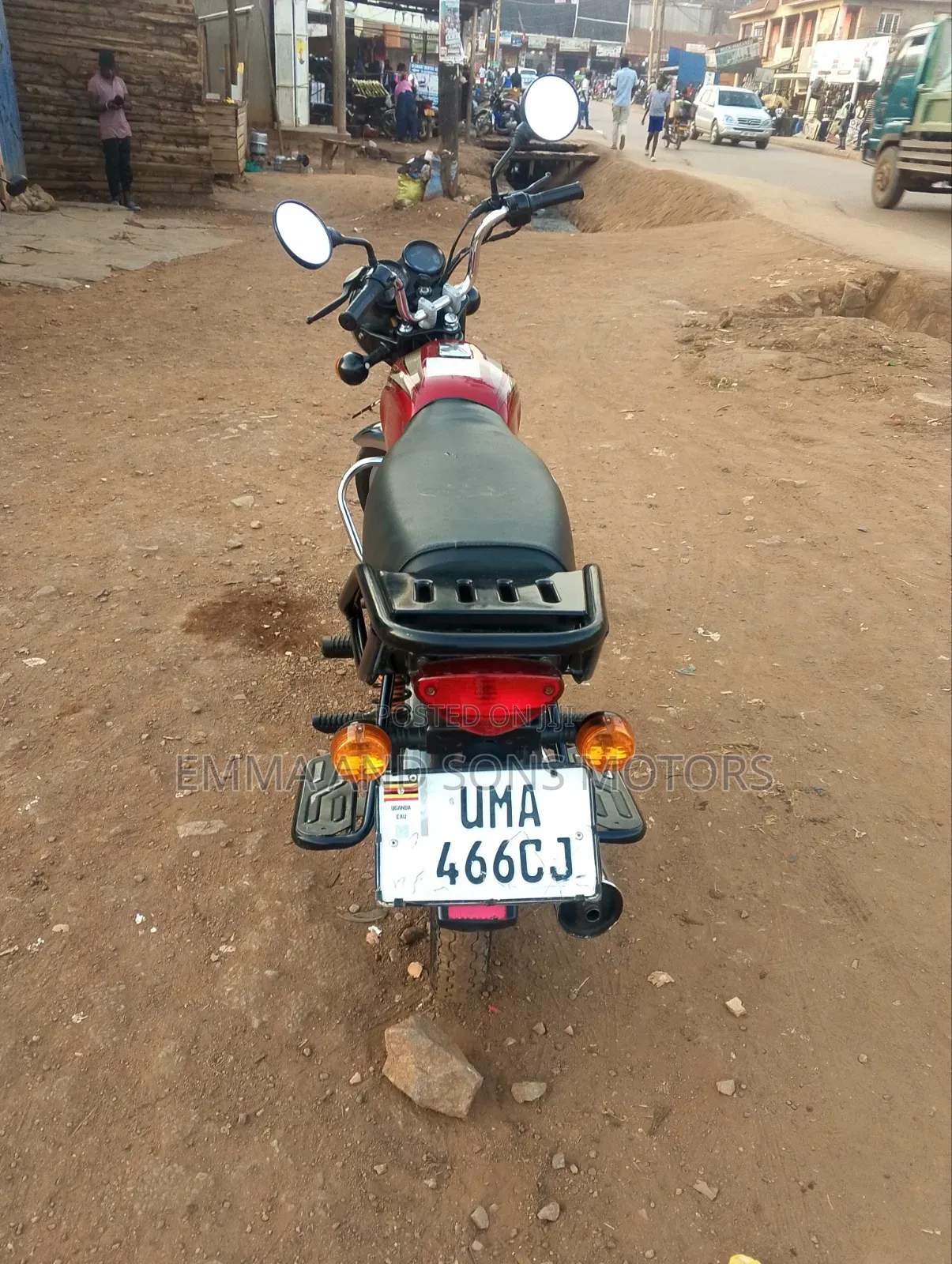 Bajaj Boxer 100 2025 Red