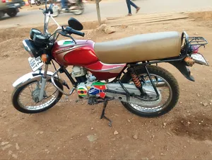 Bajaj Boxer 100 2023 Red