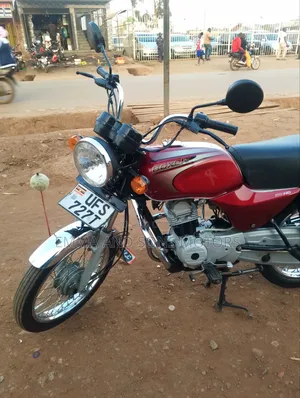 Bajaj Boxer 100 2023 Red