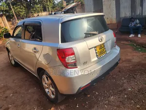 Toyota IST 2008 Silver