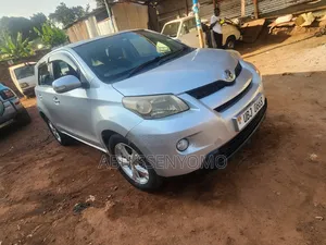 Toyota IST 2008 Silver