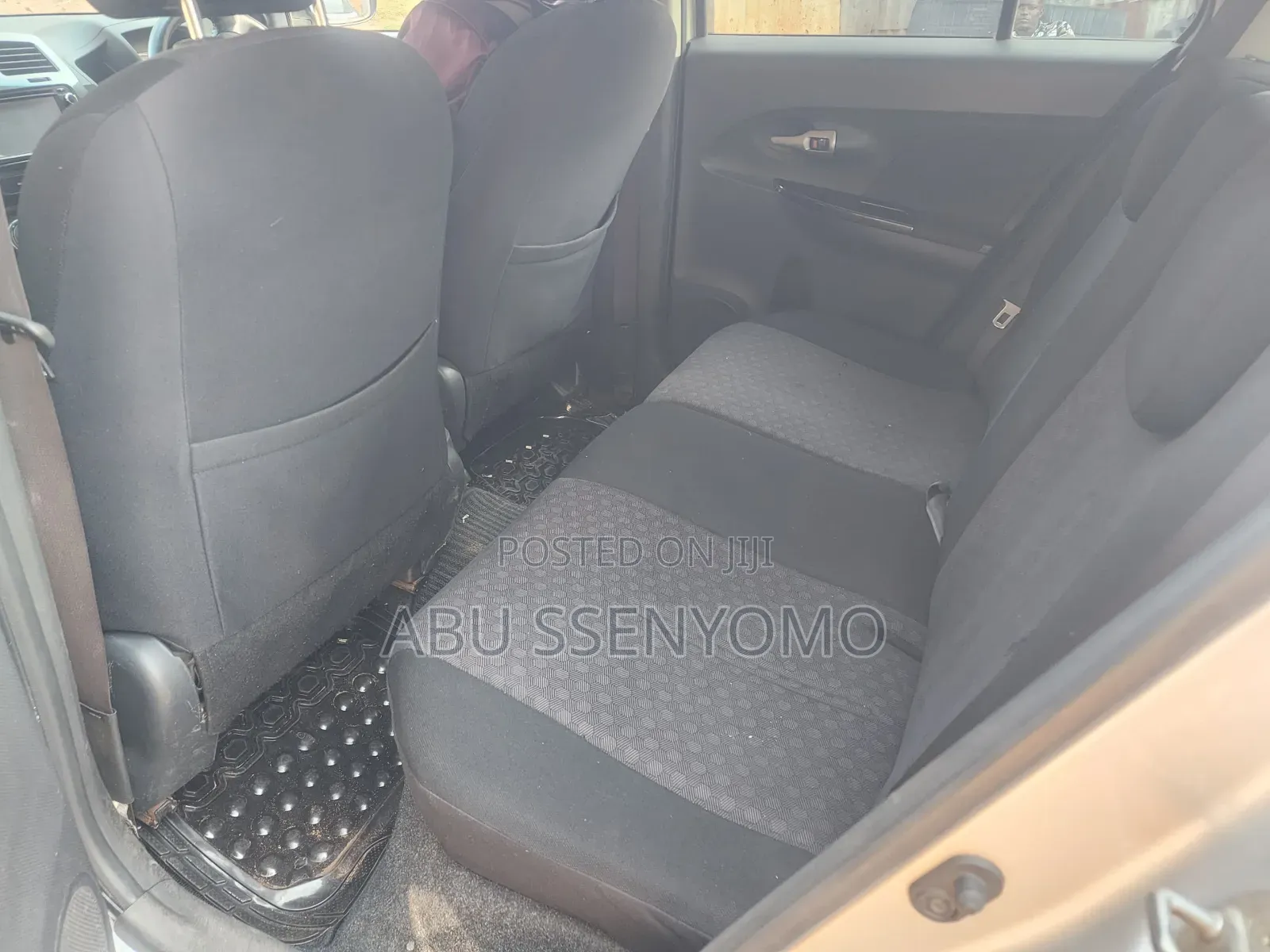 Toyota IST 2008 Silver