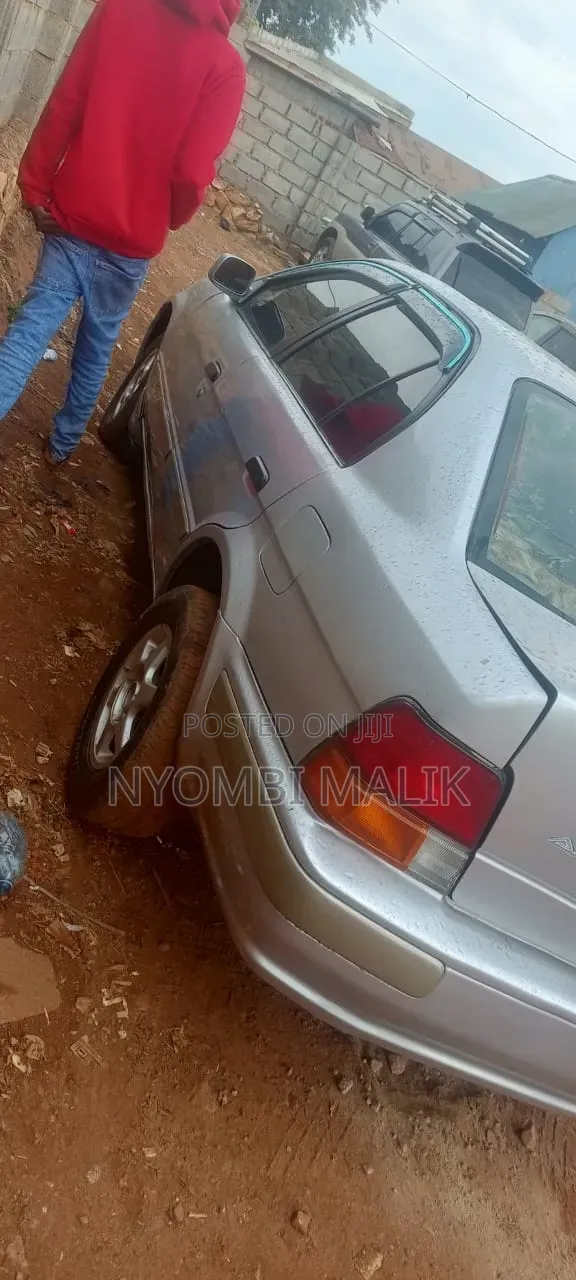 Toyota Corsa 2000 Silver