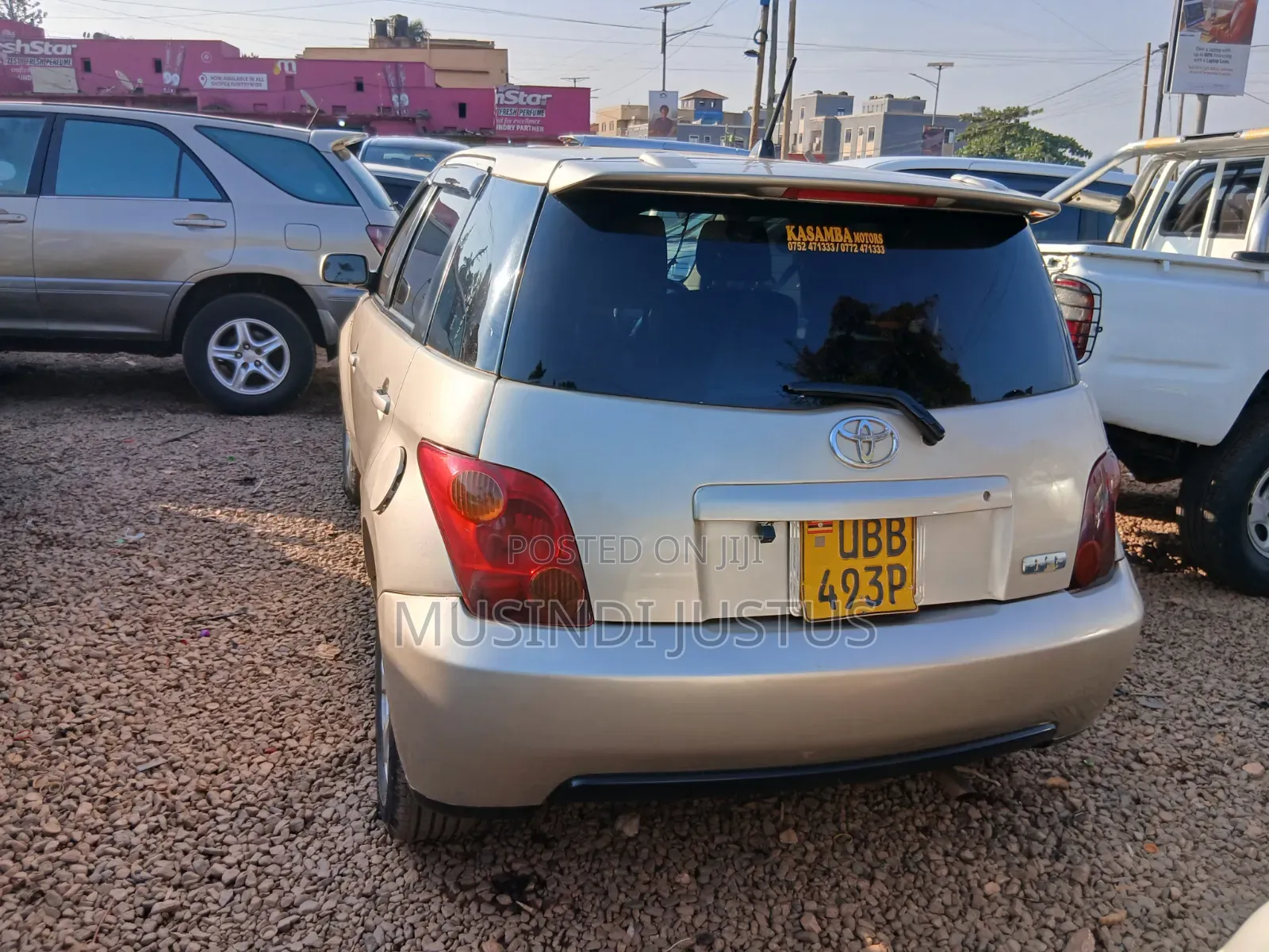 Toyota IST 2006 Gold
