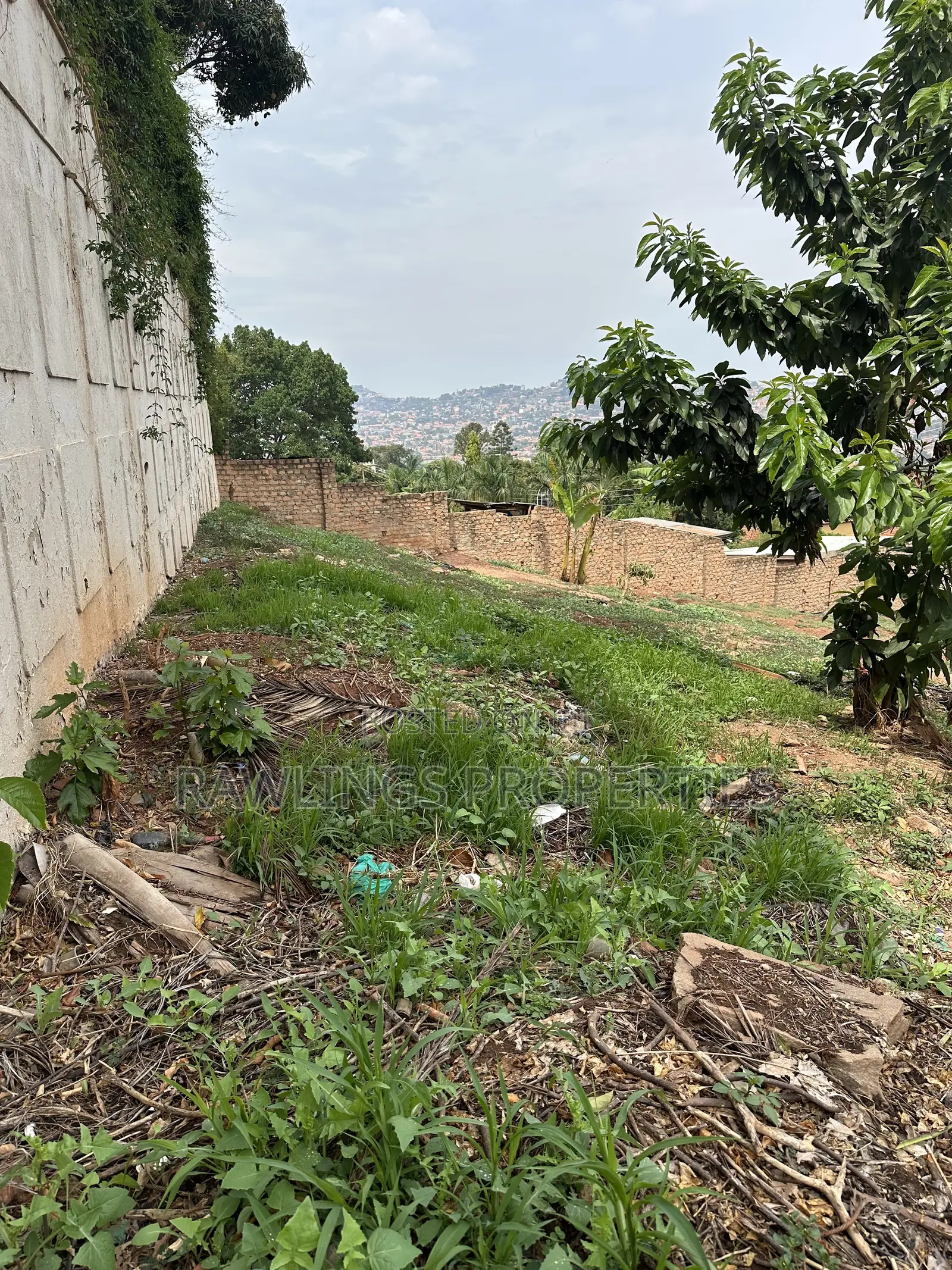 23 Decimal Plot for Sale in Muyenga at 900 Million