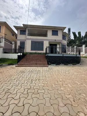 5bdrm Mansion in Diplomat, Makindye for rent
