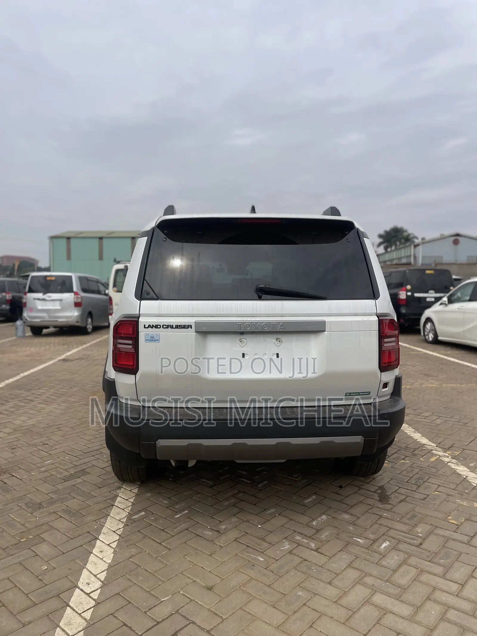 Toyota Land Cruiser Prado 2.8 2024 White