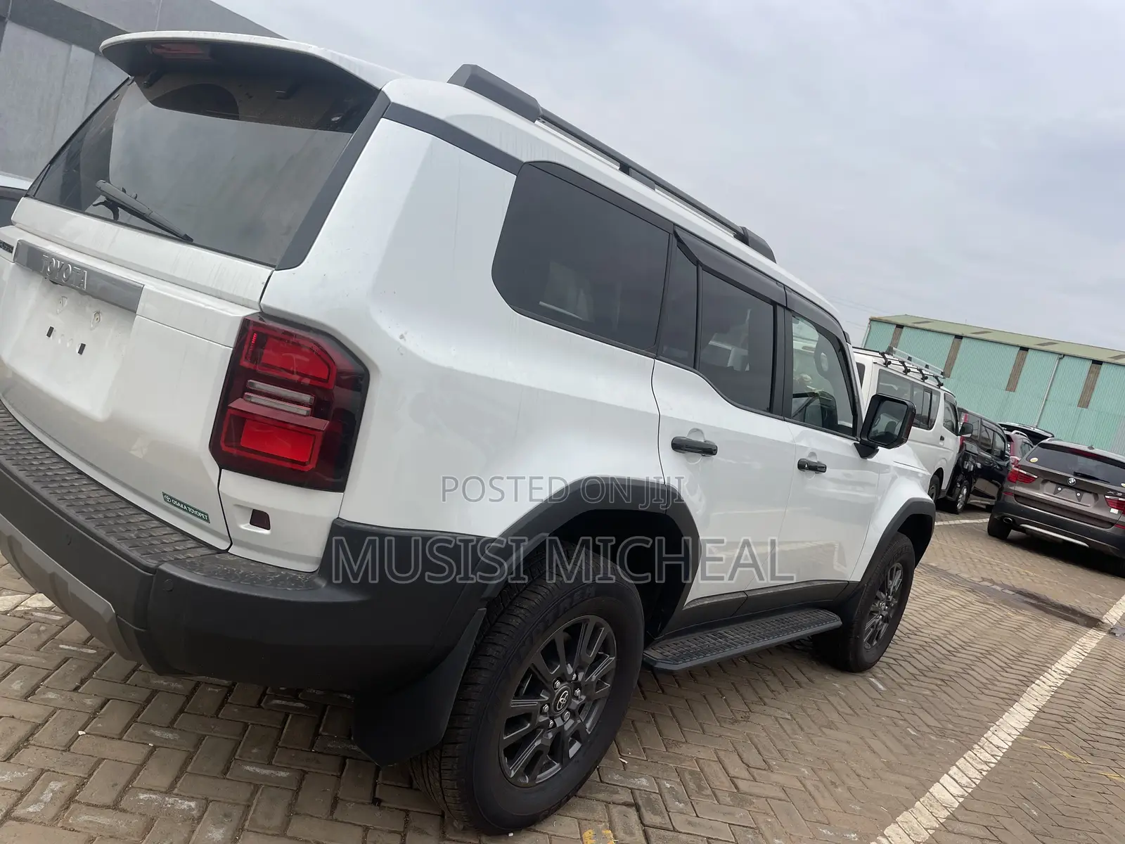 Toyota Land Cruiser Prado 2.8 2024 White