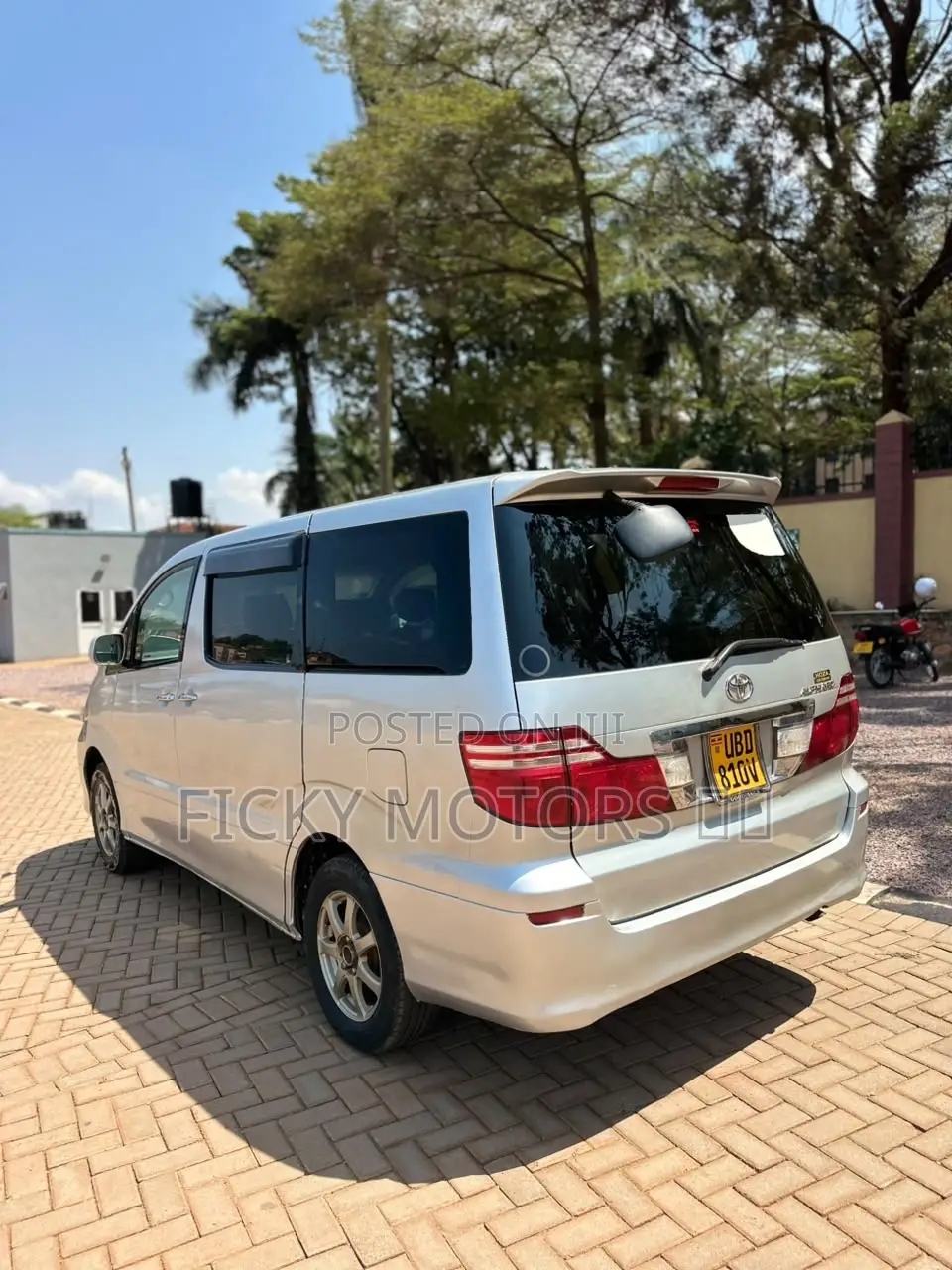 Toyota Alphard 2003 Silver