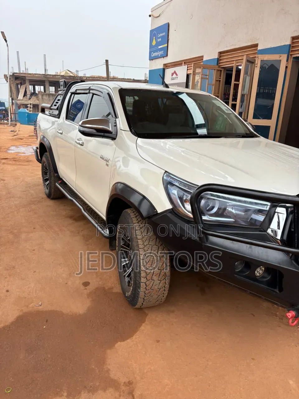 Toyota Hilux 2016 White