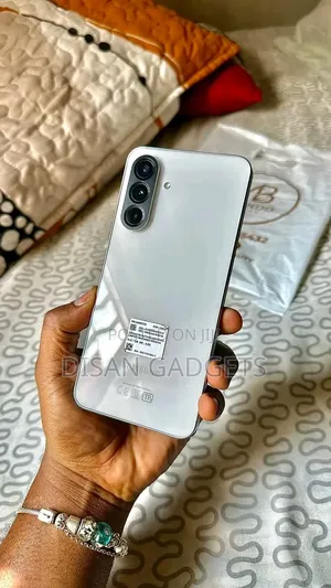 New Samsung Galaxy A56 256 GB Silver