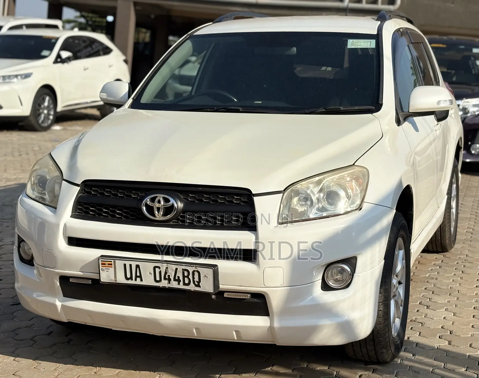 Toyota RAV4 2012 White