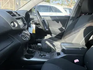Toyota RAV4 2012 White