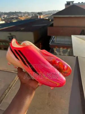 Genuine Adidas F50 Elite Lamine Yamal Laceless Striking Boots in Stock