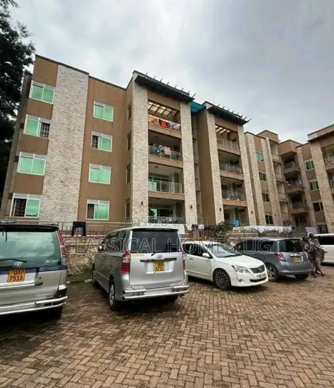 3bdrm Apartment in Komamboga, Central Division for rent