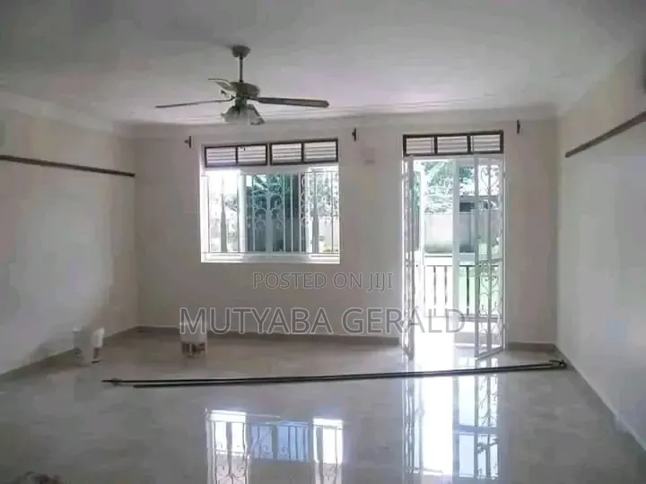 2bdrm Apartment in Salaama Road, Central Division for rent