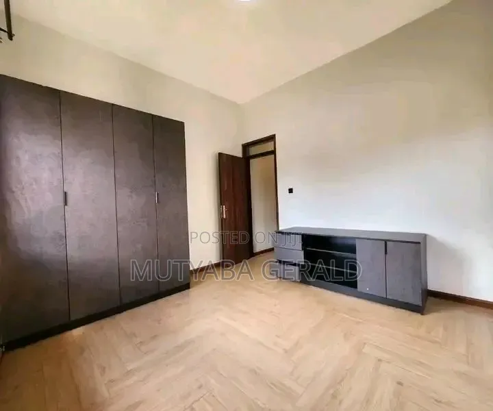 4bdrm Duplex in Kisaasi, Central Division for rent
