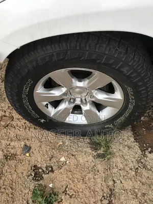 Toyota Hilux 2013 White