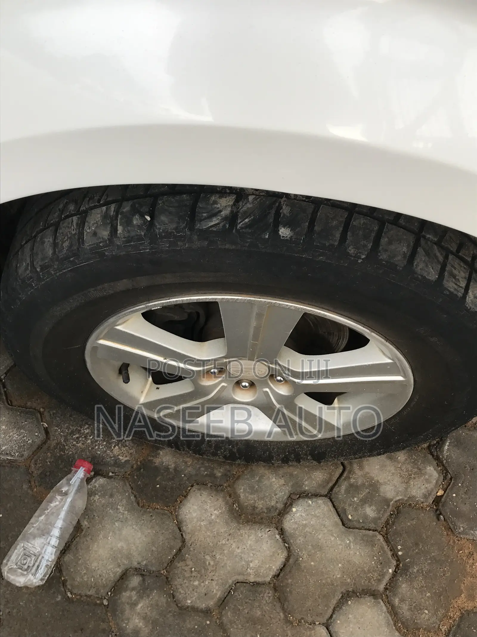 Subaru Forester 2009 White