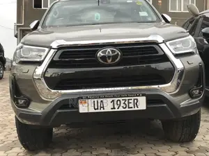 Toyota Hilux 2019 Green