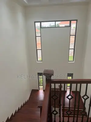 Furnished 6bdrm Duplex in Entebbe Seguku, Central Division for rent