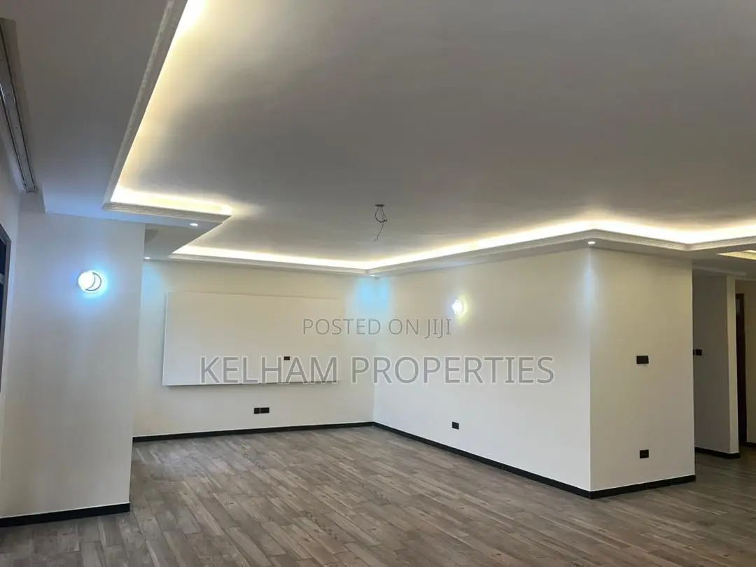 Furnished 6bdrm Duplex in Entebbe Seguku, Central Division for rent