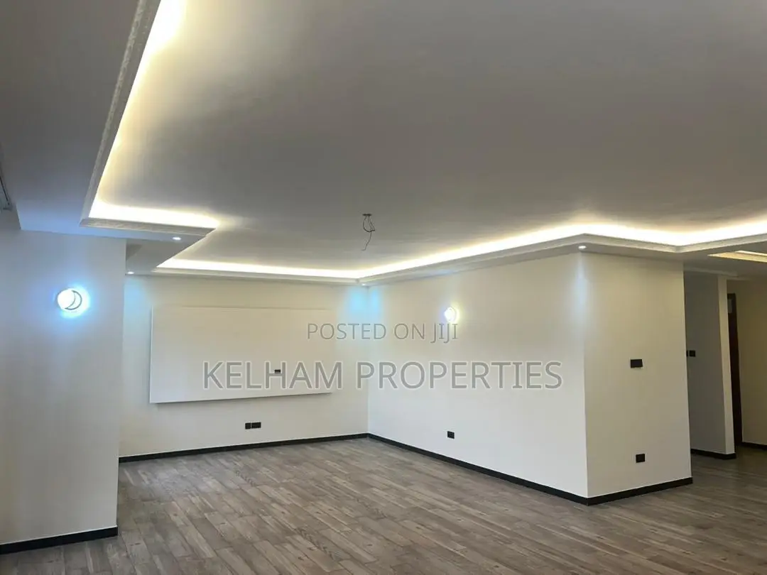 Furnished 6bdrm Duplex in Entebbe Seguku, Central Division for rent