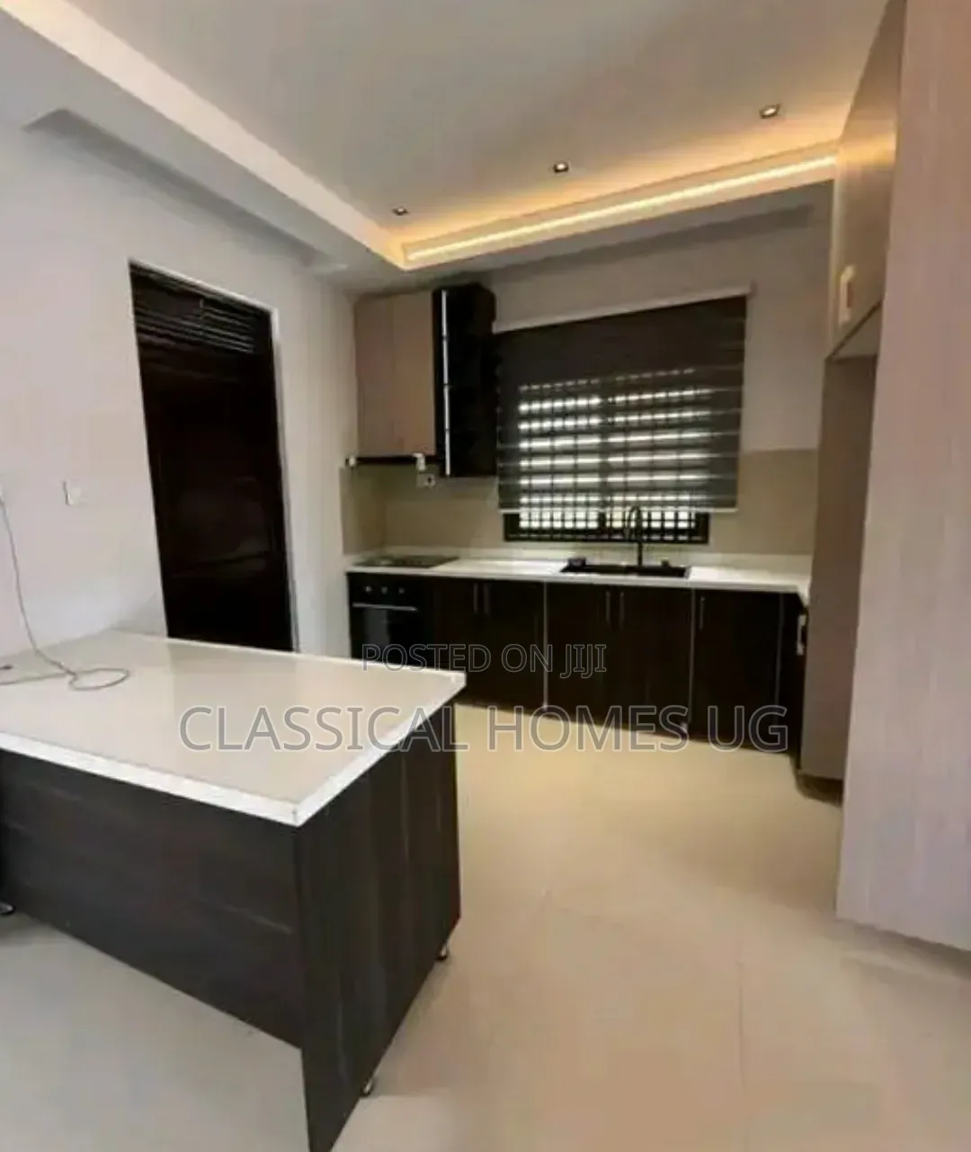 3bdrm Apartment in Lubowa Entebbe Road, Central Division for rent