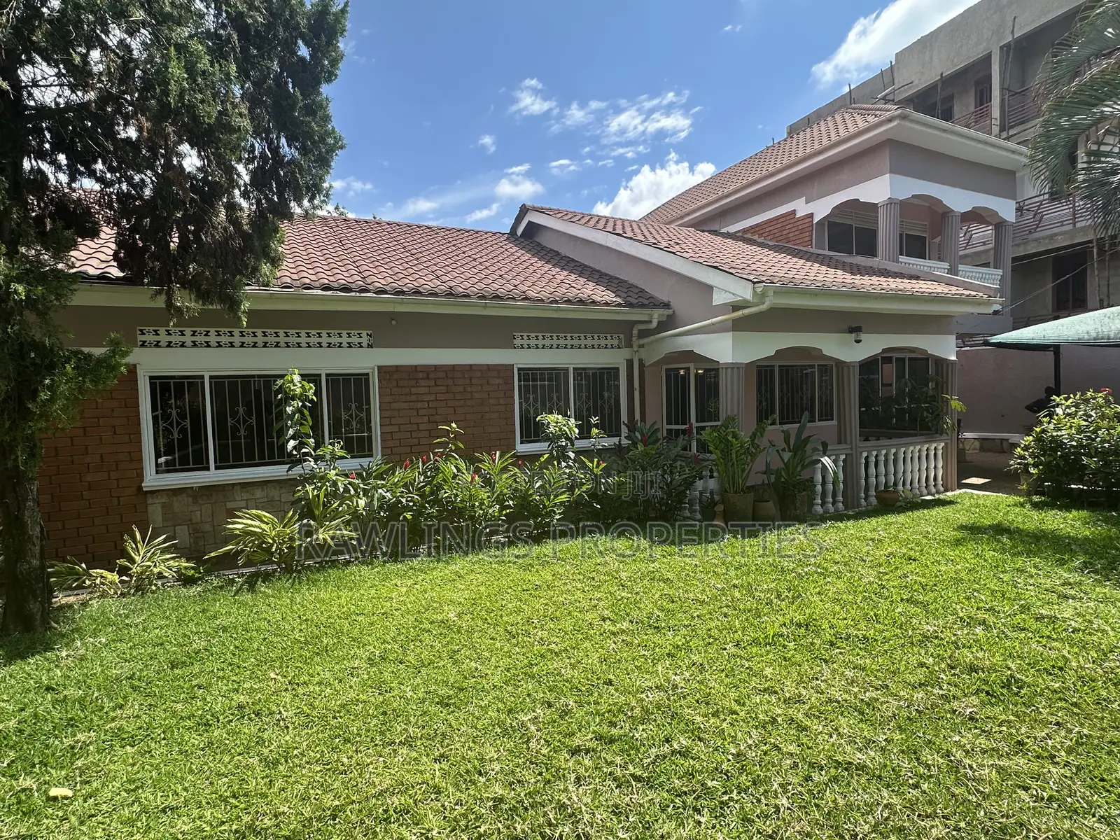 4bdrm Bungalow in Buziga, Makindye for sale