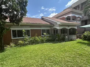 4bdrm Bungalow in Buziga, Makindye for sale