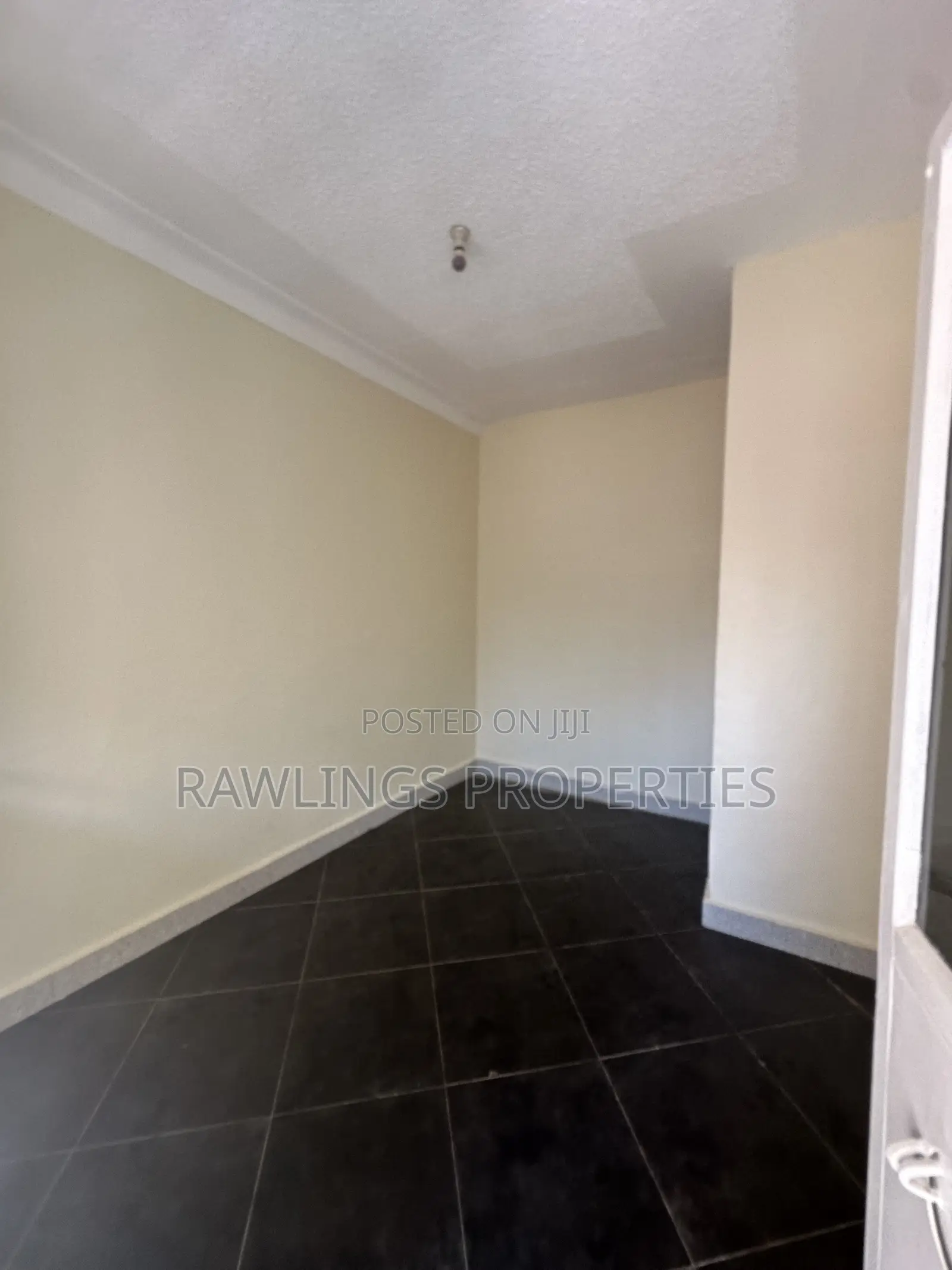 4bdrm Bungalow in Buziga, Makindye for sale