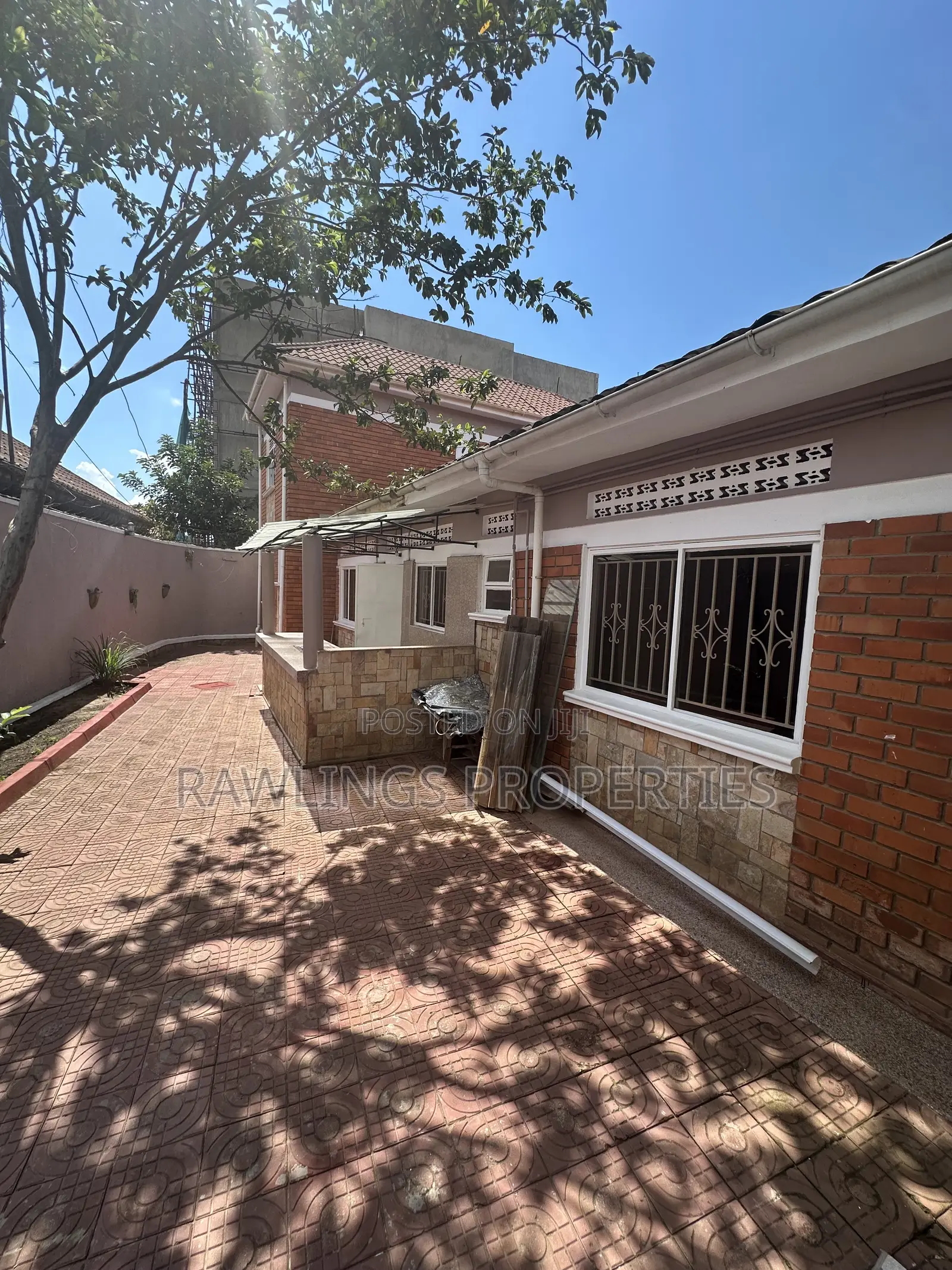 4bdrm Bungalow in Buziga, Makindye for sale