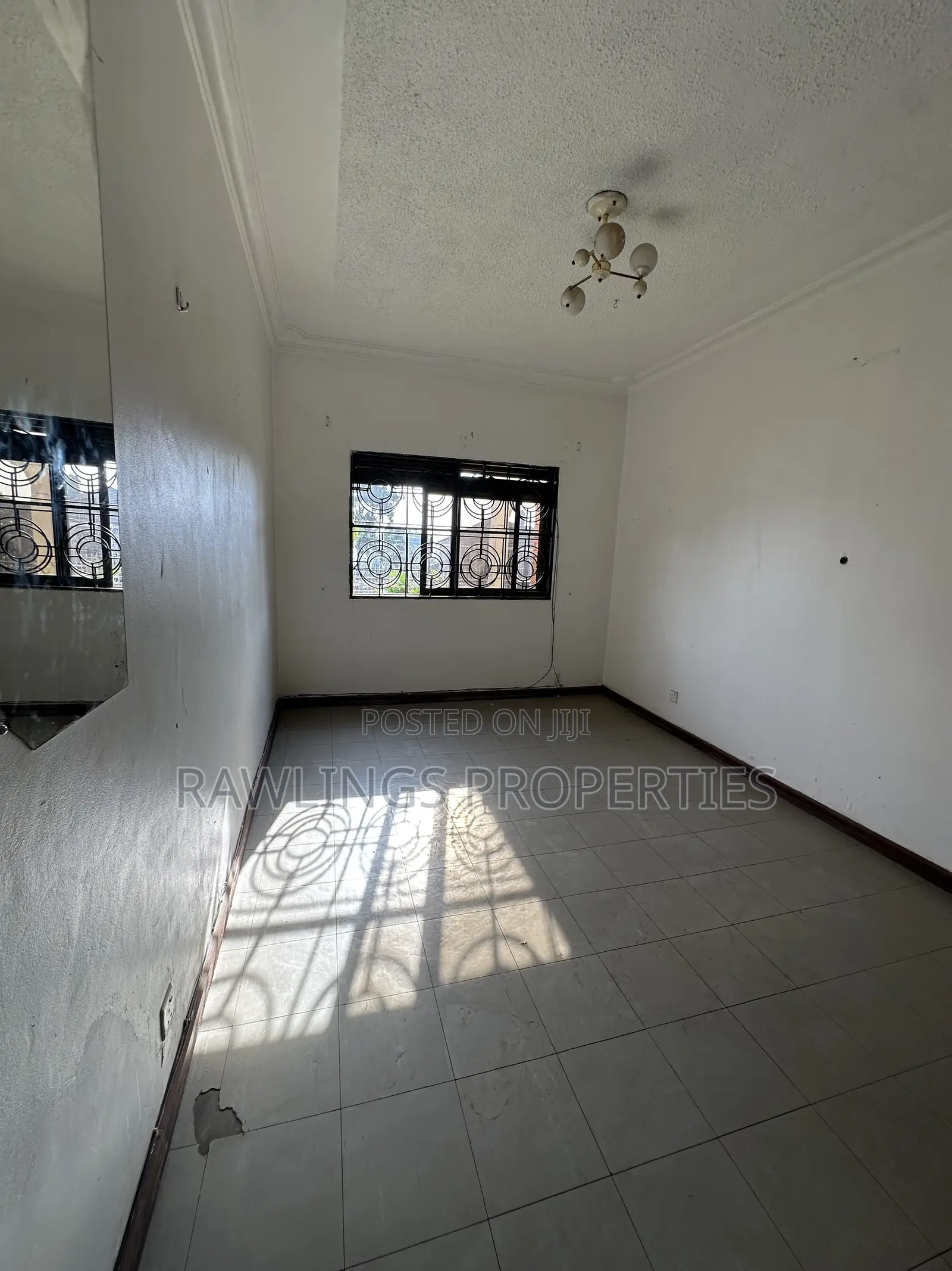 4bdrm Bungalow in Muyenga, Makindye for sale