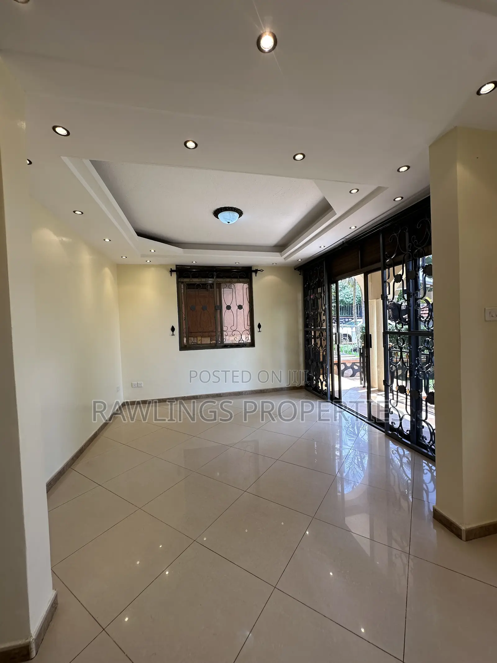 3bdrm Duplex in Bukasa, Makindye for rent