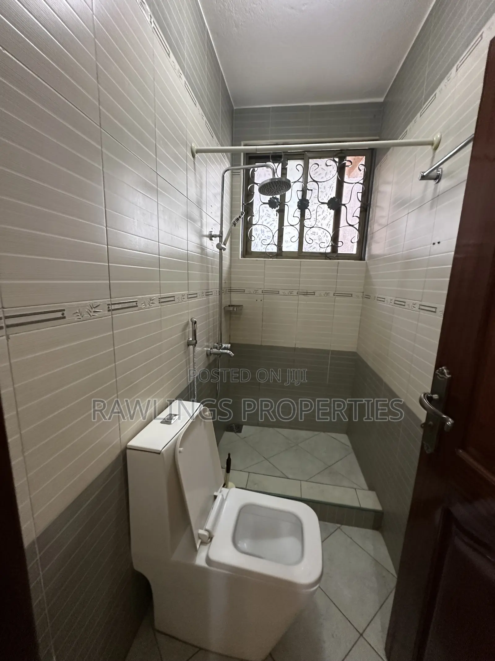 3bdrm Duplex in Bukasa, Makindye for rent