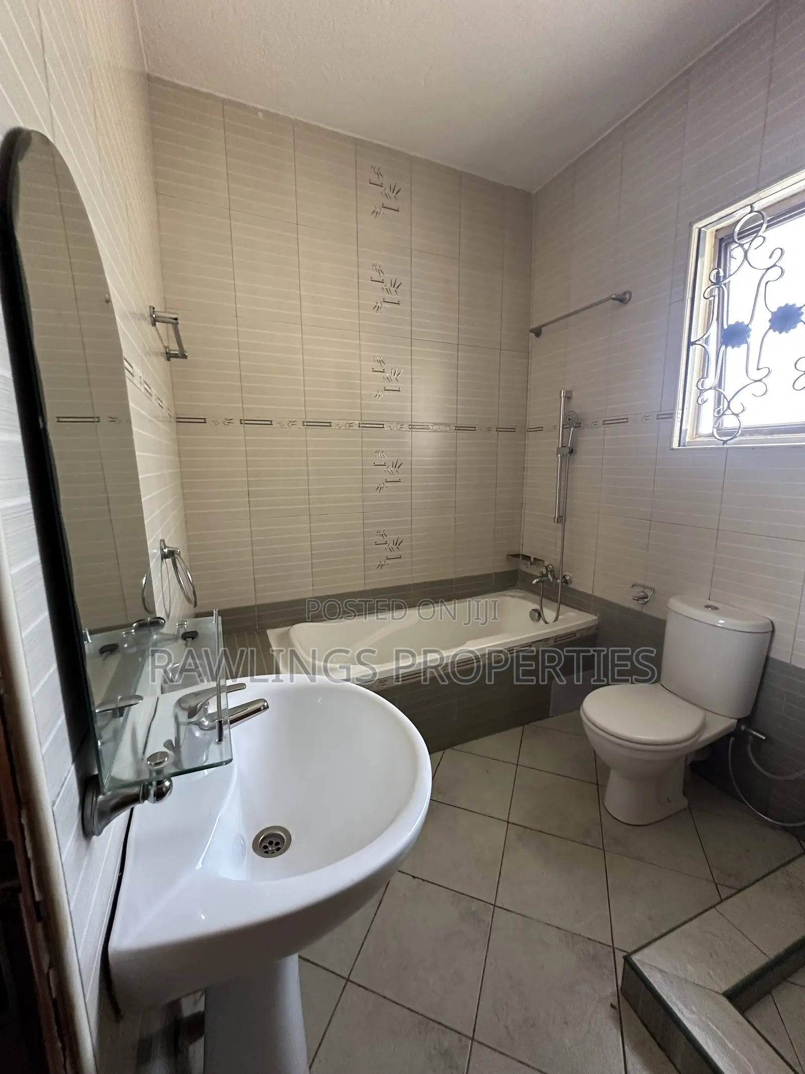 3bdrm Duplex in Bukasa, Makindye for rent