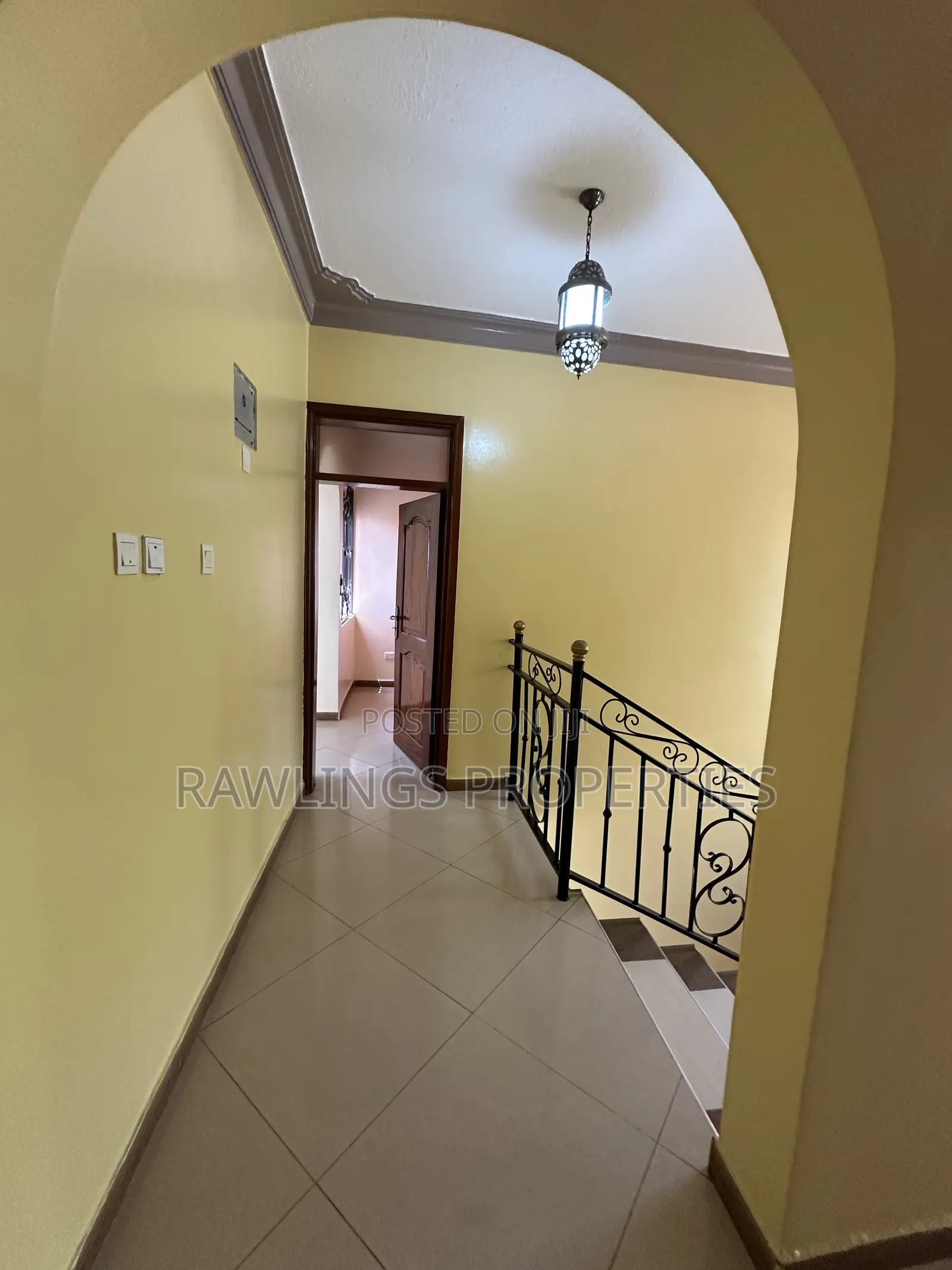 3bdrm Duplex in Bukasa, Makindye for rent