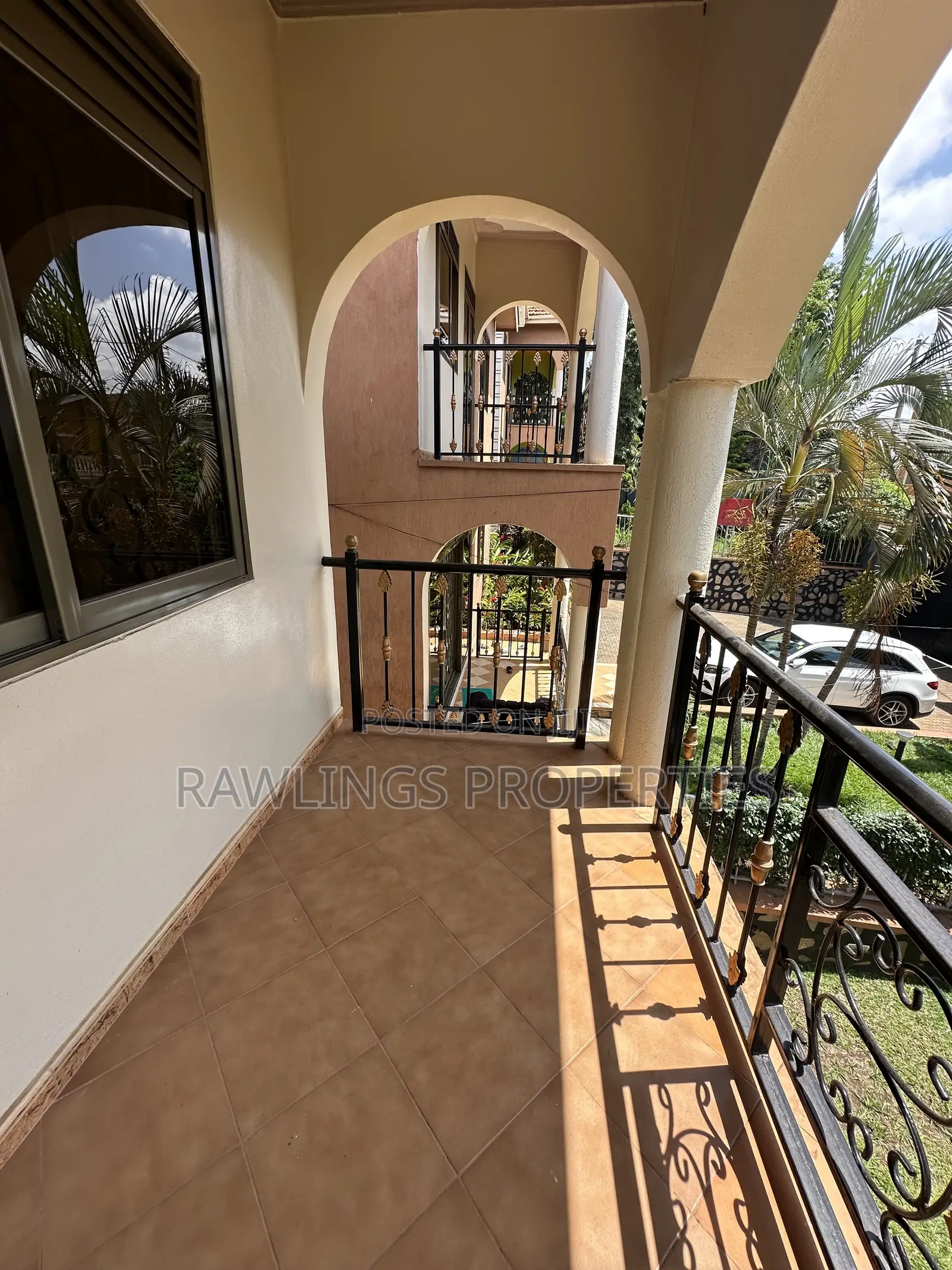 3bdrm Duplex in Bukasa, Makindye for rent