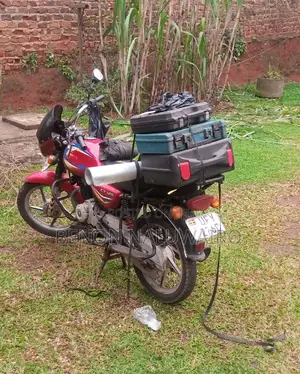 Bajaj CT 125X 2023 Red
