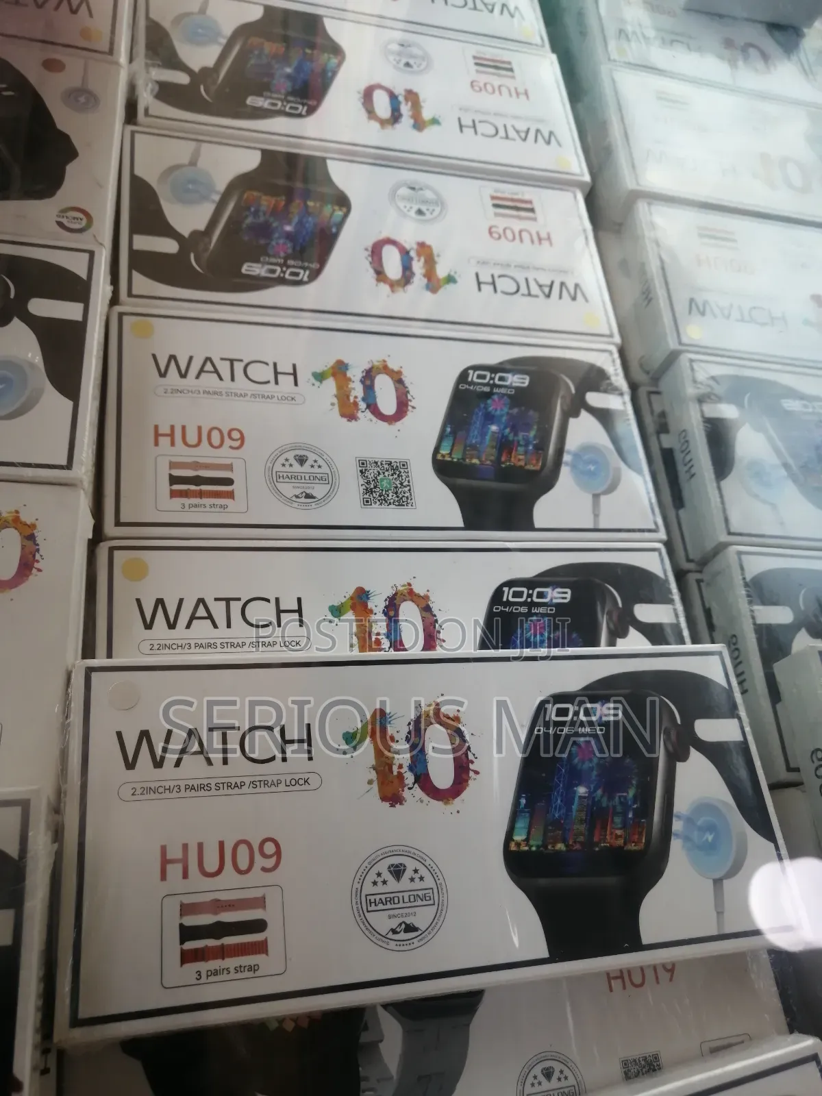Hu09 Smart Watch Comes With Three Pairs of Straps.