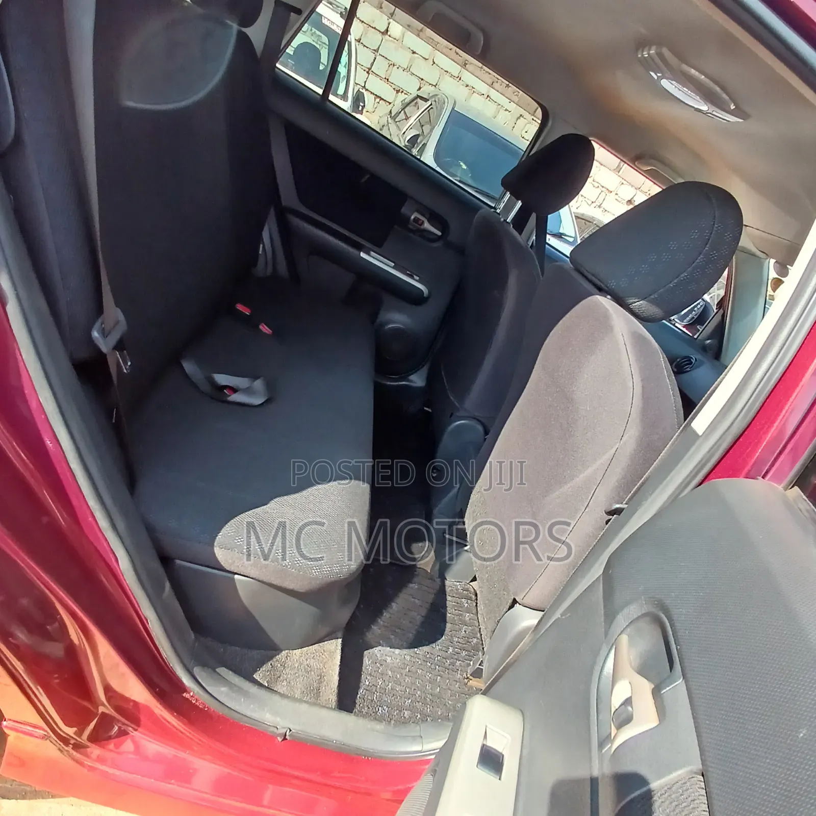 Toyota Corolla Rumion 2010 Maroon