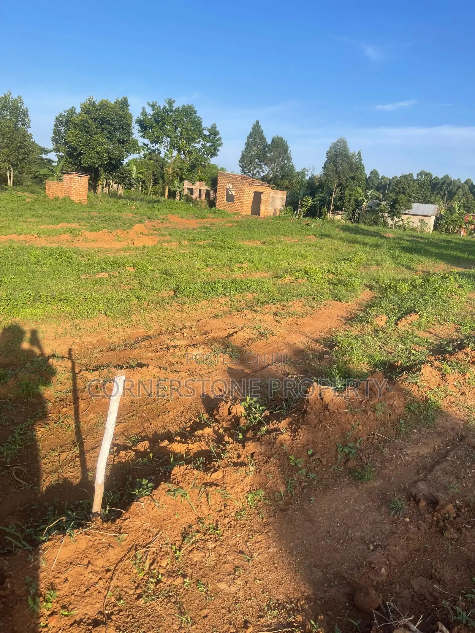 Affordable Nakawuka Estate Plots on Quick Sale!
