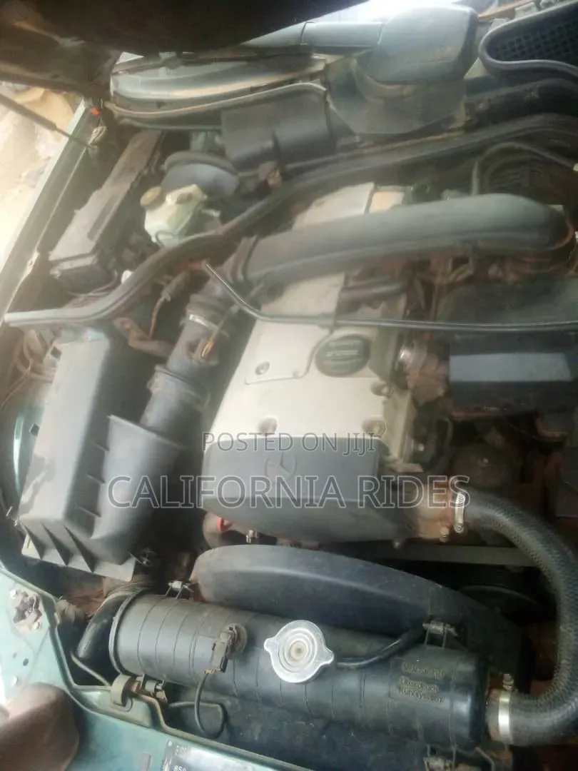 Mercedes-Benz E200 1998 Green