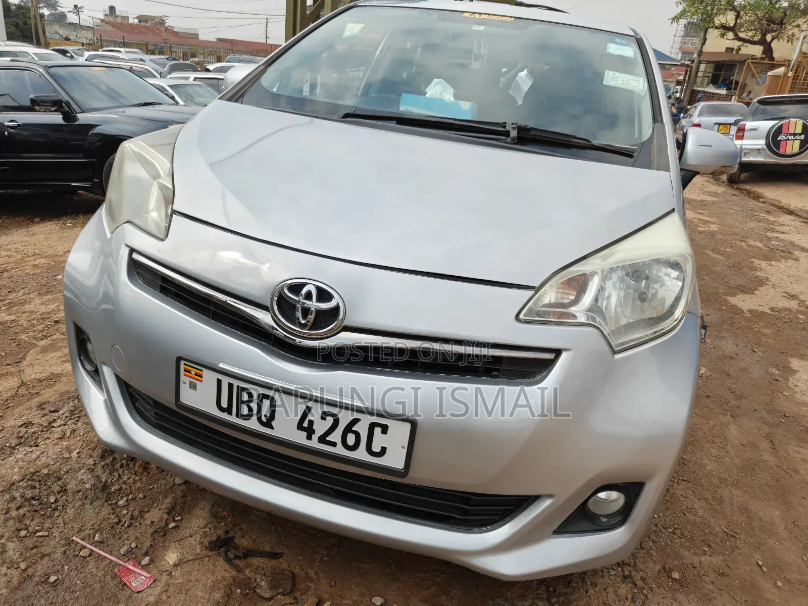 Toyota Ractis 2011 Silver