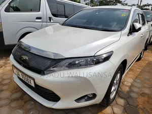 Toyota Harrier 2016 White