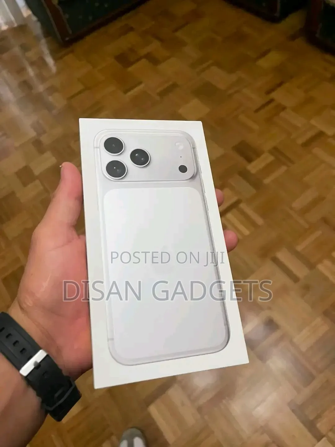 New Apple iPhone 17 Pro Max 1 TB Silver